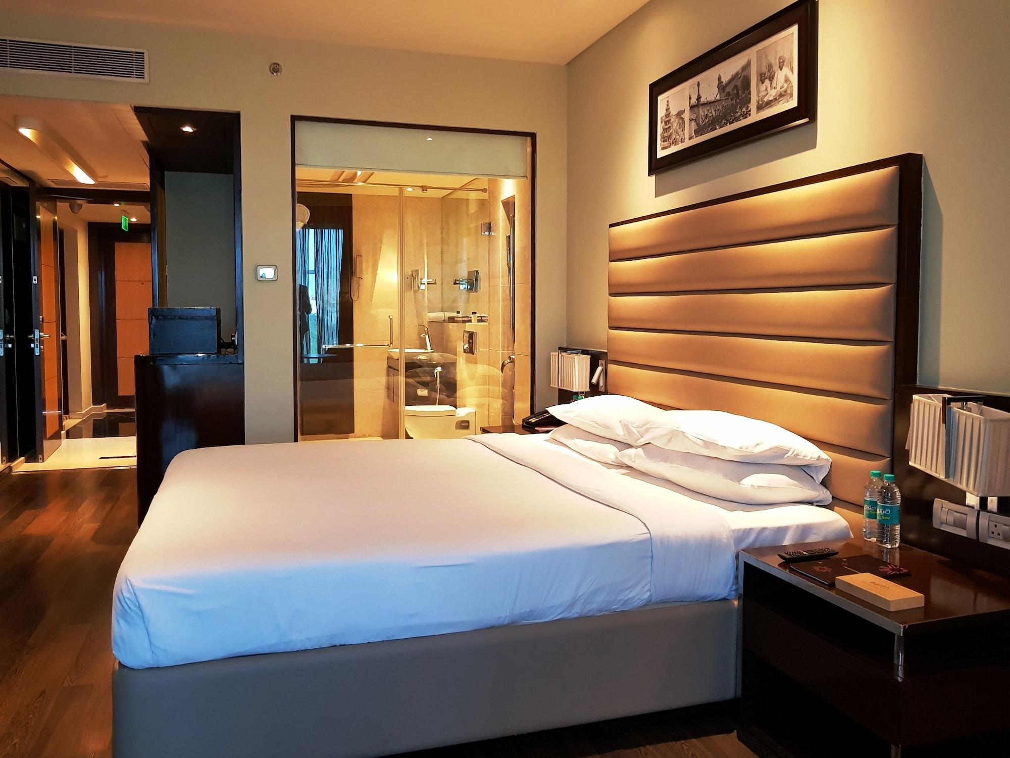 Vivanta Hyderabad, Begumpet Luaran gambar A room at the Taj Bengal