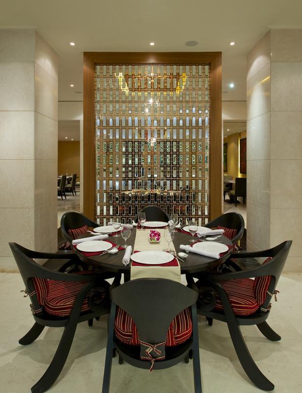 Vivanta Hyderabad, Begumpet Luaran gambar The Park, New Delhi
