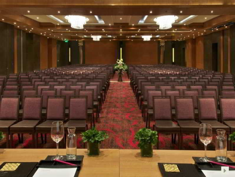 Vivanta Hyderabad, Begumpet Luaran gambar The ballroom